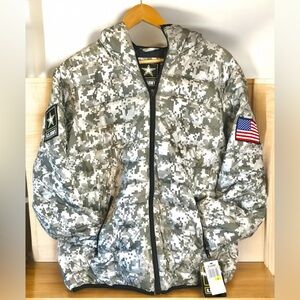 New With Tags Army lightweight Digital Camo Puffer Jacket Coat Sz Medium